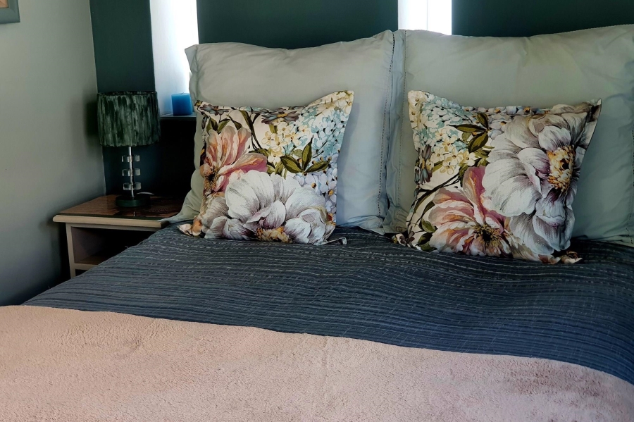 4 Bedroom Property for Sale in Fynbosstrand Western Cape